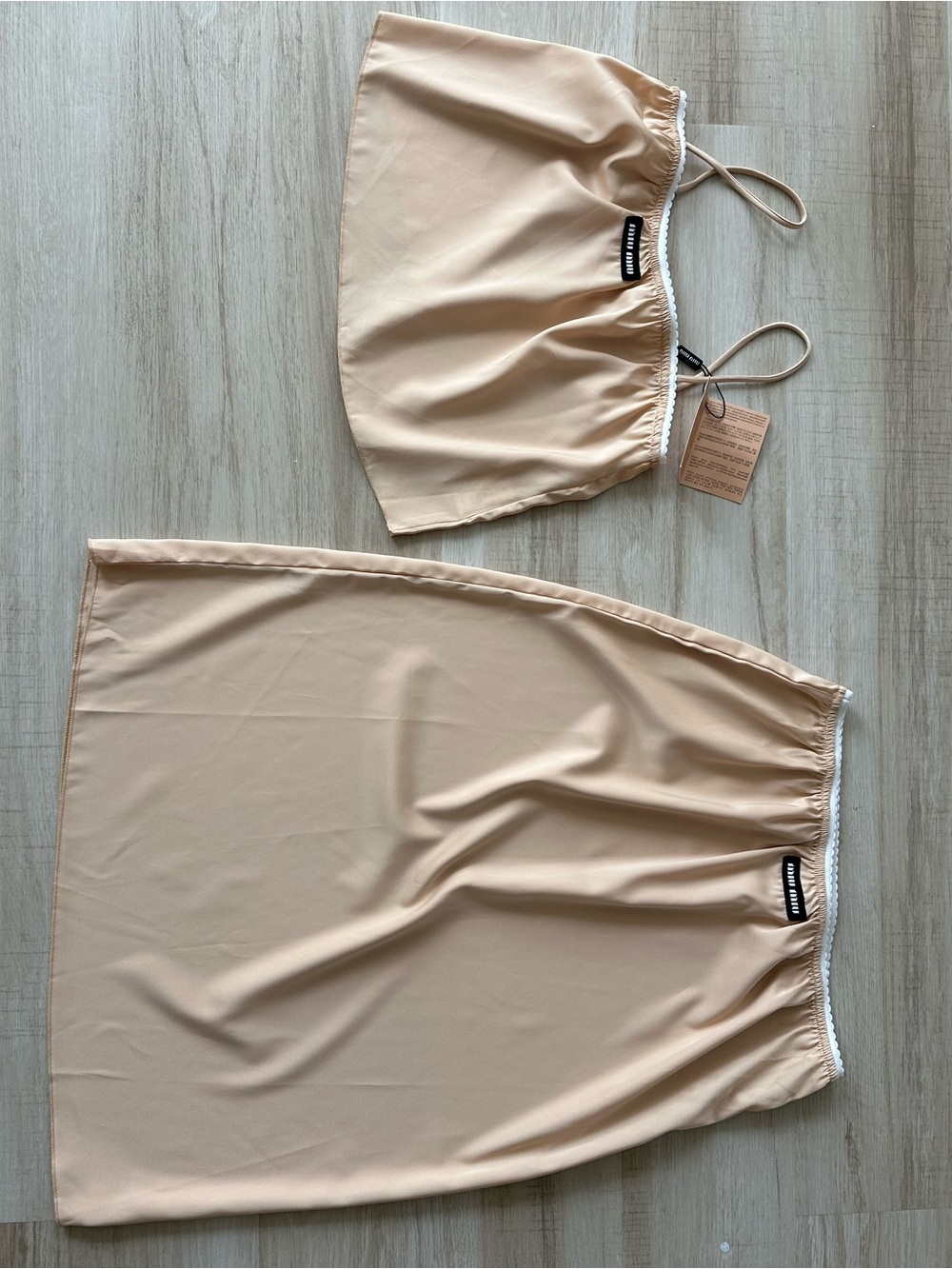 Cream Satin Camisole and Skirt Set - Picture 3 of 10